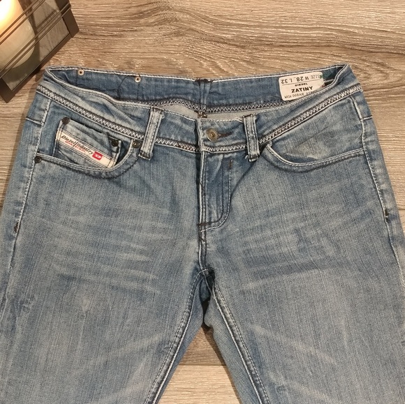 Women's Denim - Picture 3 of 4